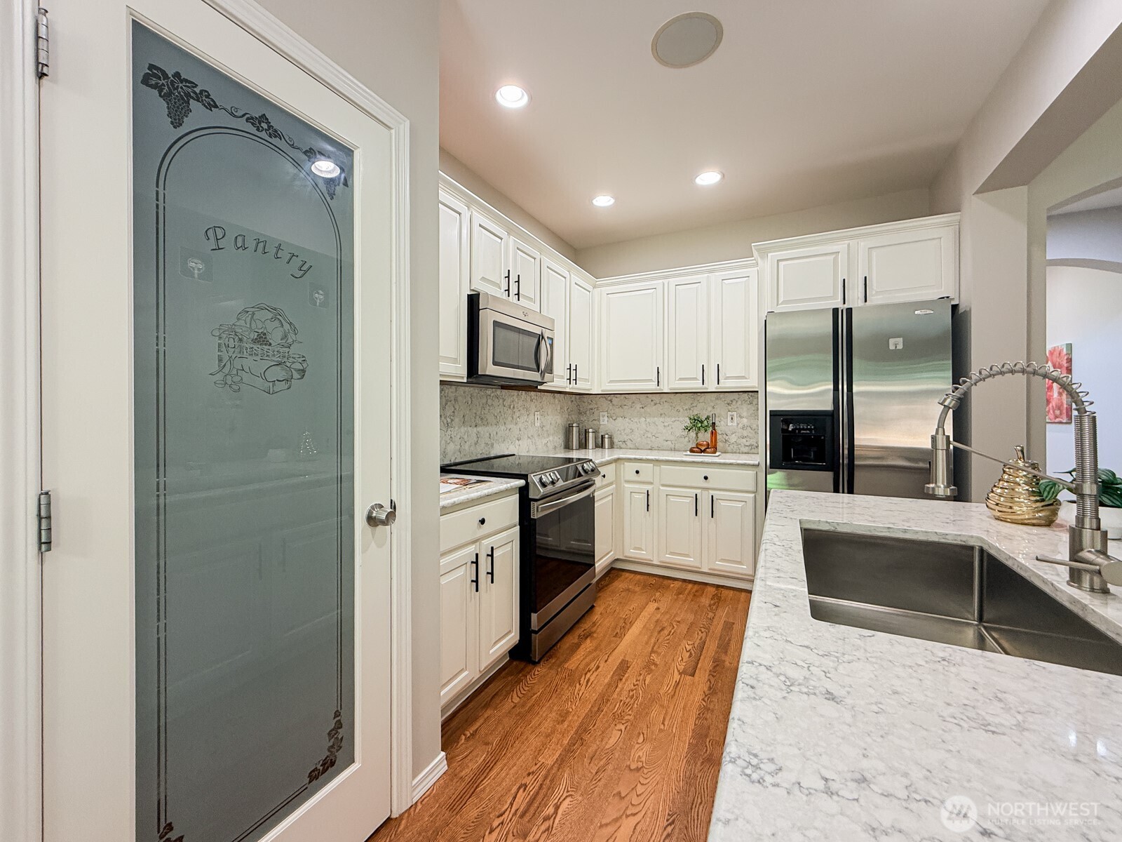 20220 84th Place Property Photo 7