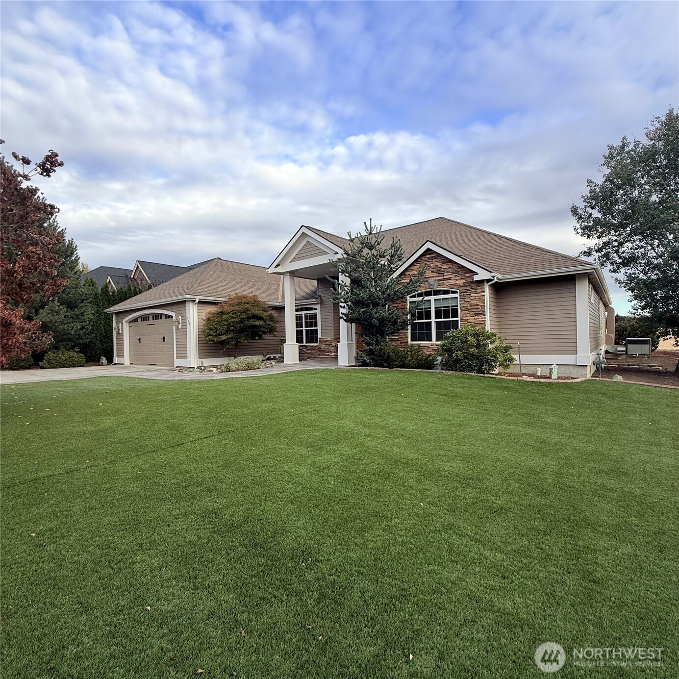 293 Coyote Ridge Road Property Photo 2