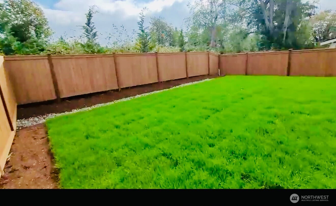 4951 88th Dr Ne Property Photo 5