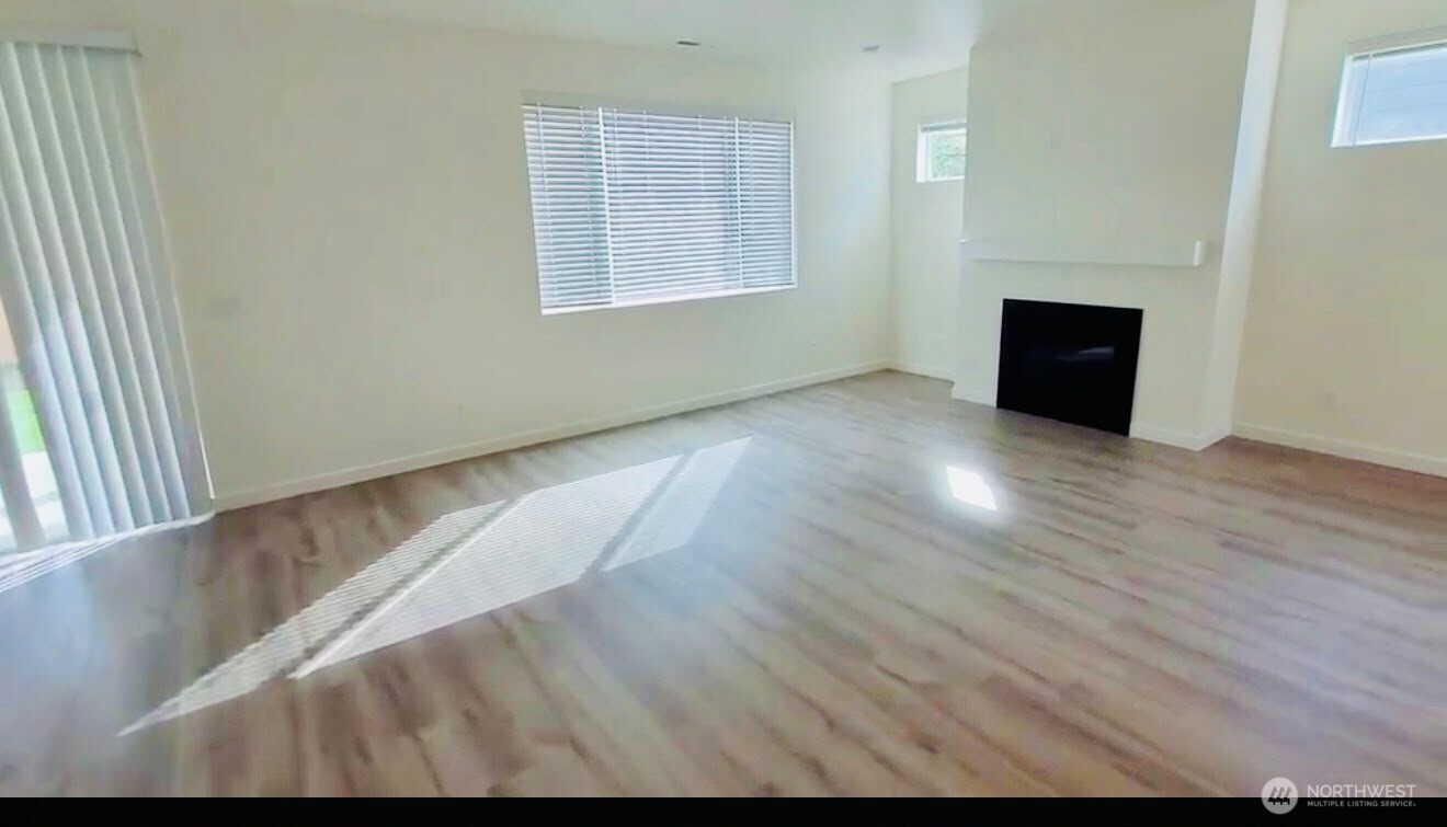 4951 88th Dr Ne Property Photo 17
