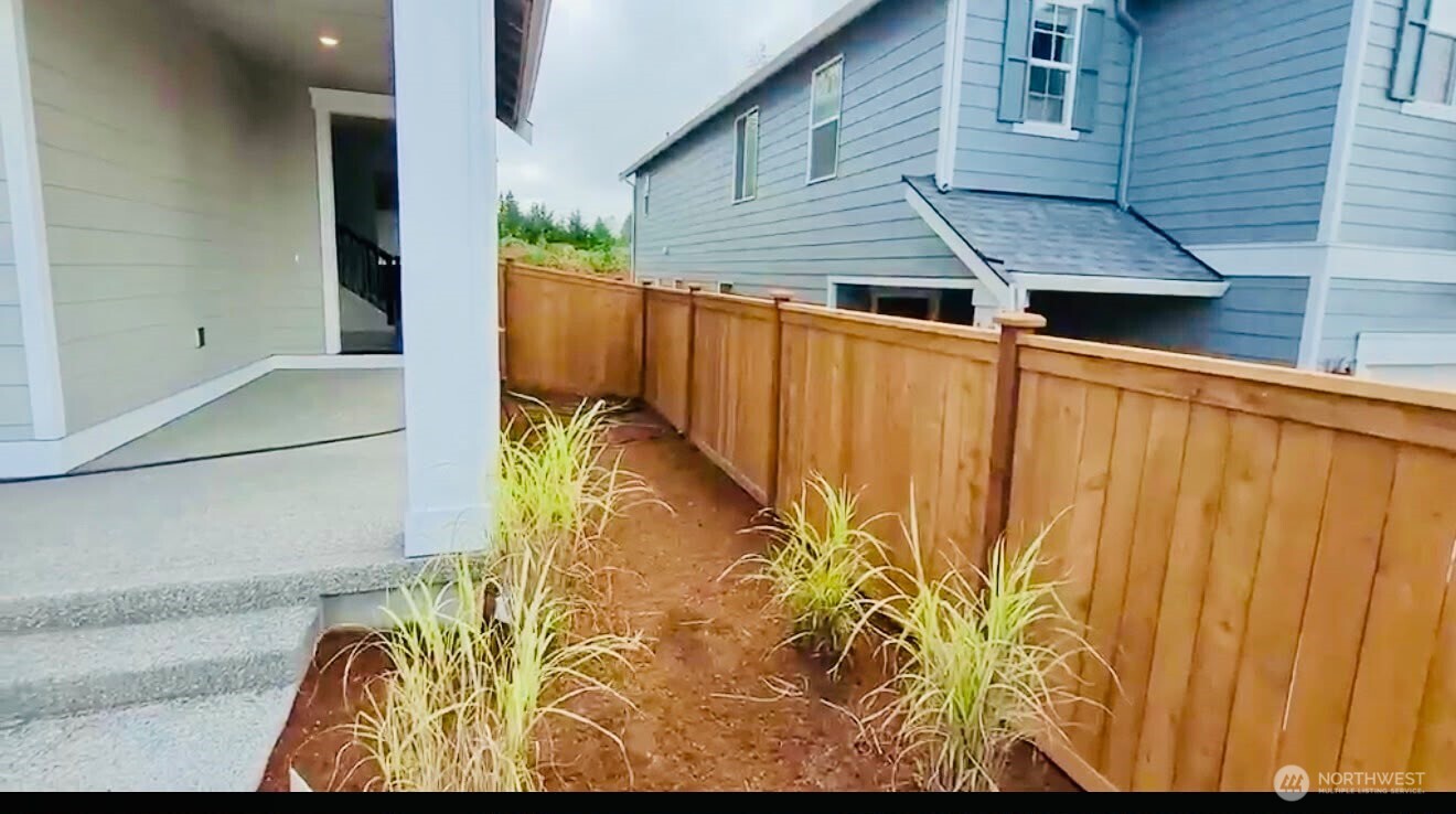 4951 88th Dr Ne Property Photo 22