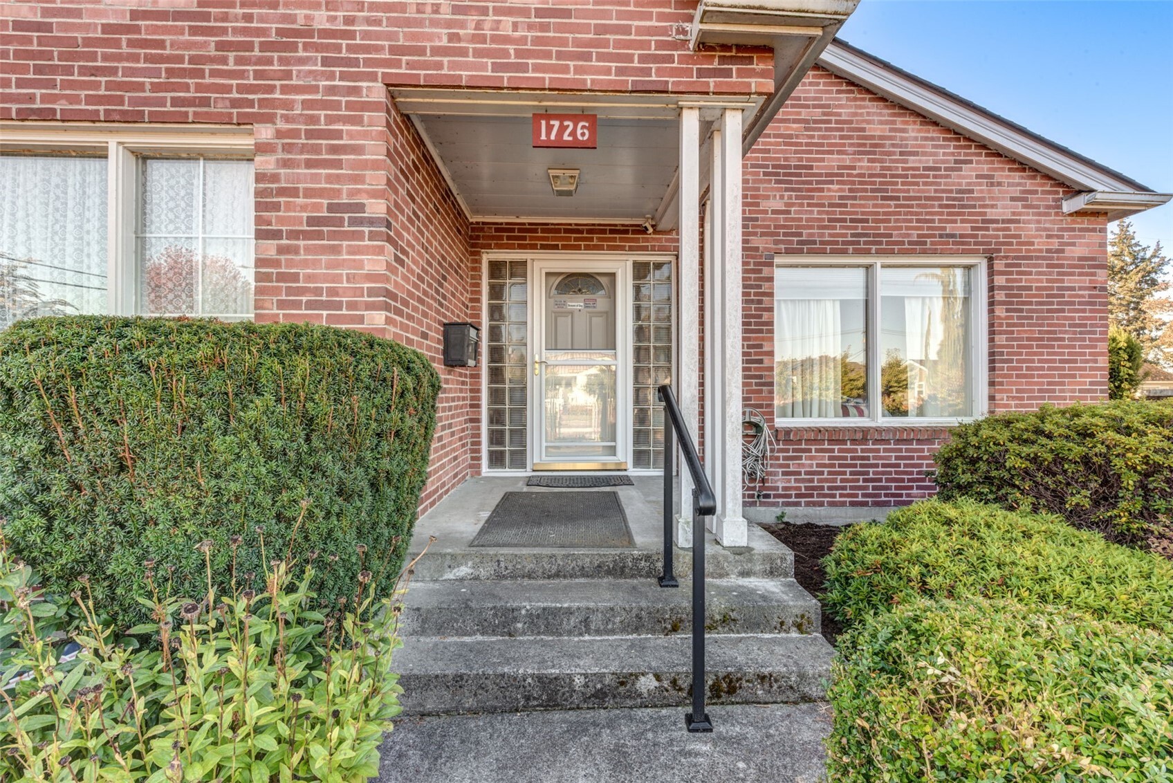 1726 2nd Street Property Photo 5