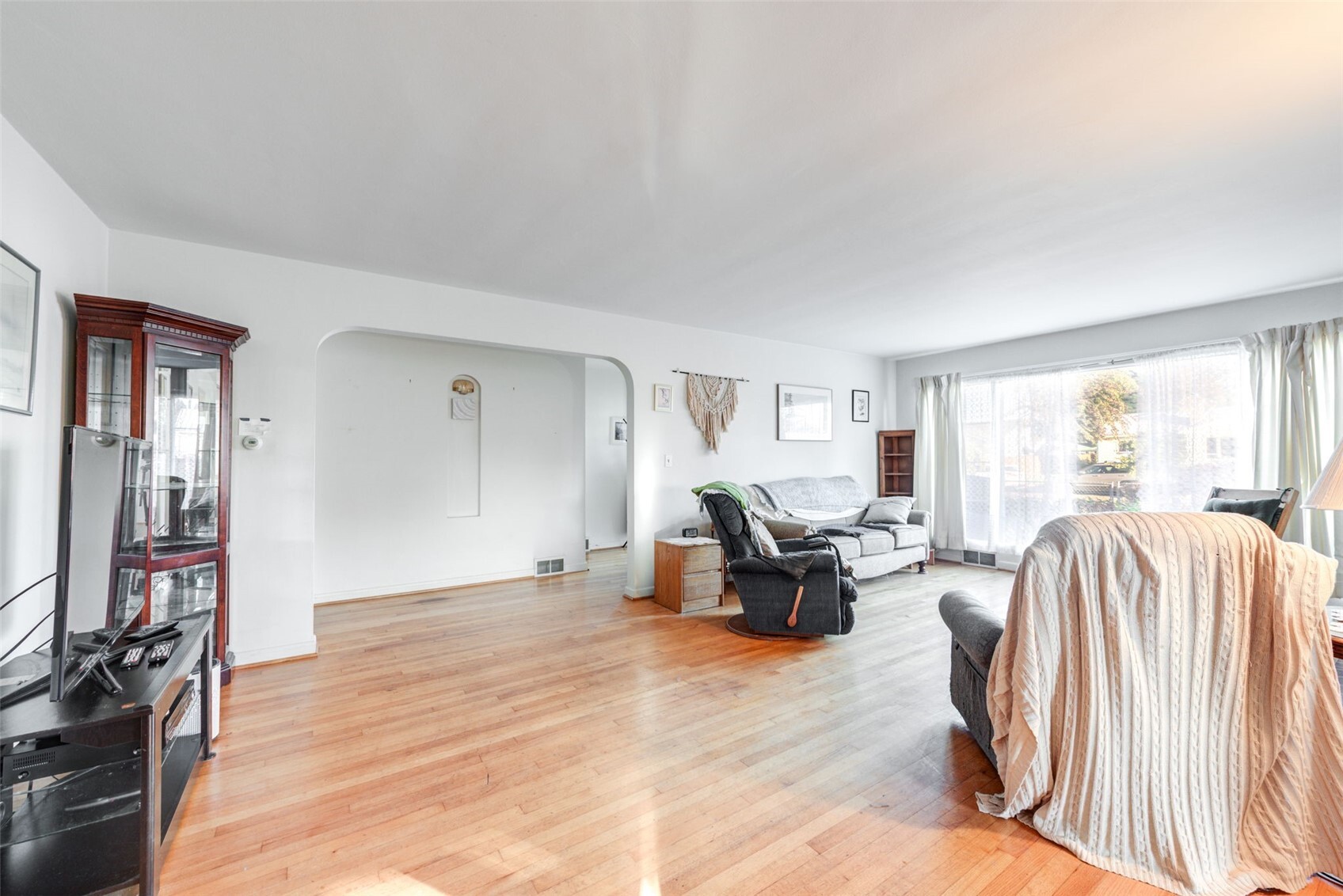 1726 2nd Street Property Photo 6