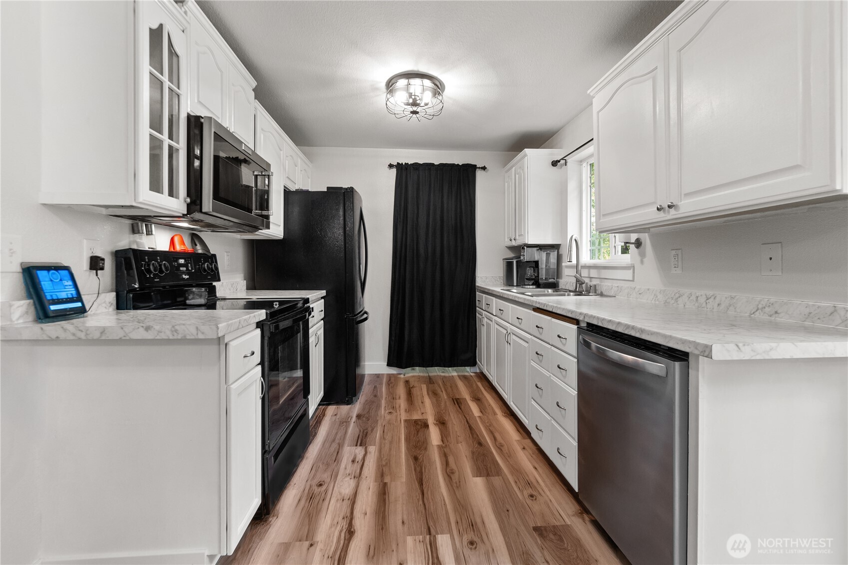 14833 Moonlight Drive Property Photo 10