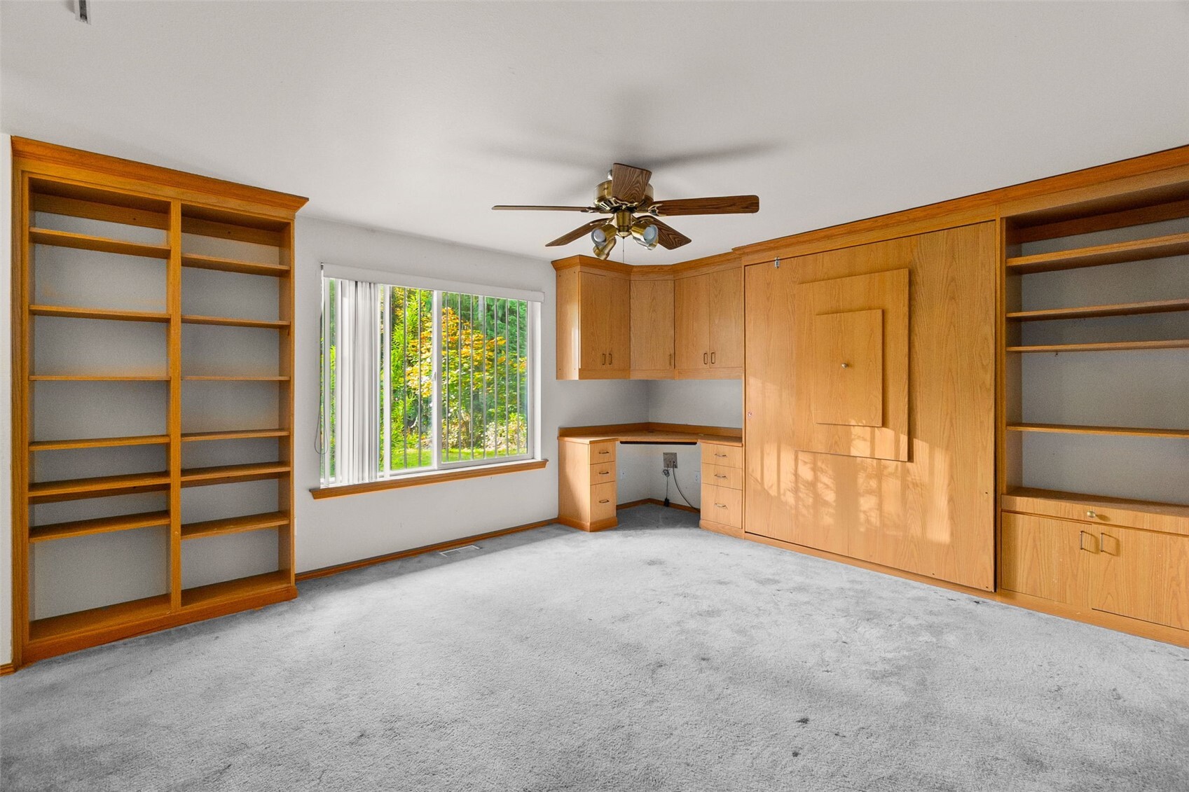 22218 Bluewater Drive Property Photo 4