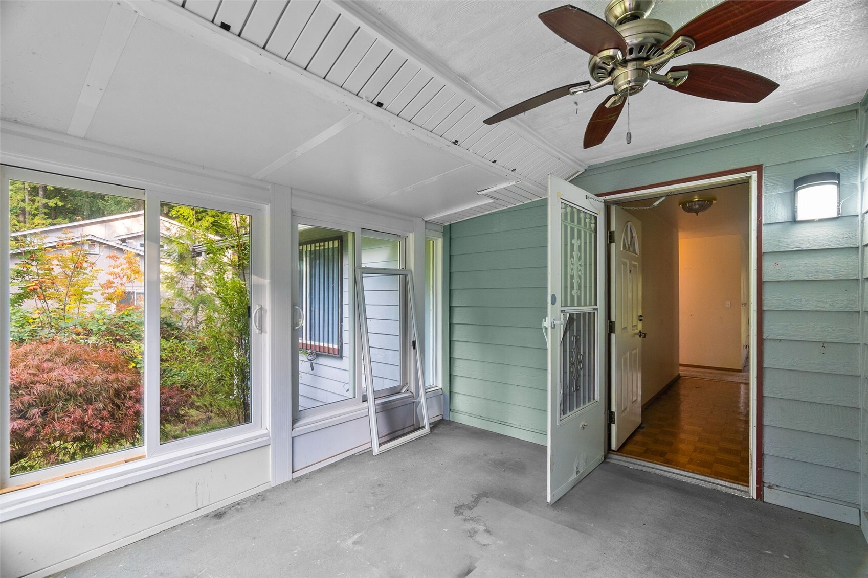 22218 Bluewater Drive Property Photo 6