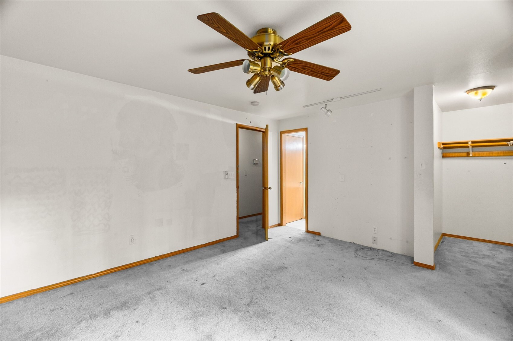 22218 Bluewater Drive Property Photo 13