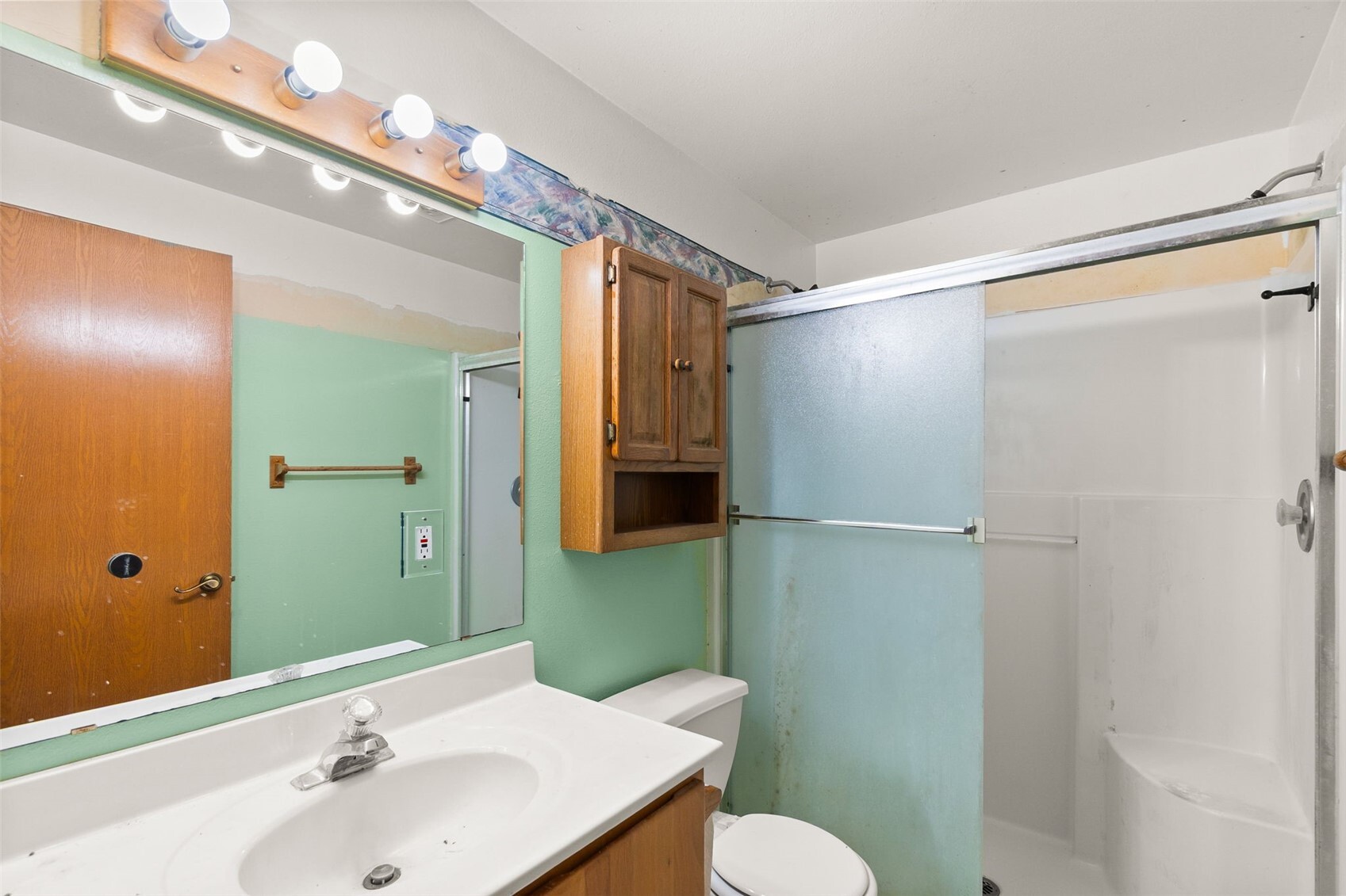 22218 Bluewater Drive Property Photo 14