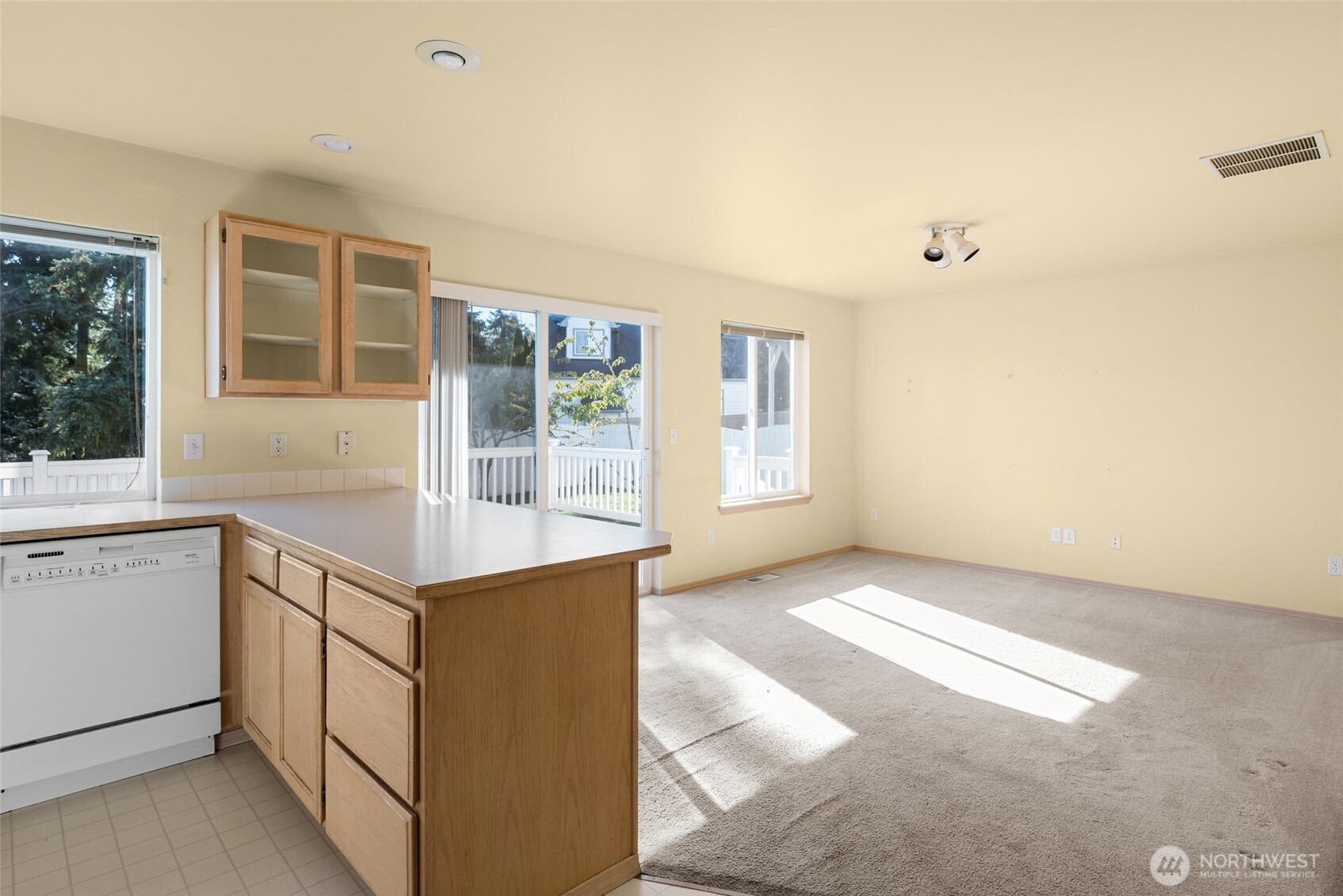 1316 Primrose Way Property Photo 11