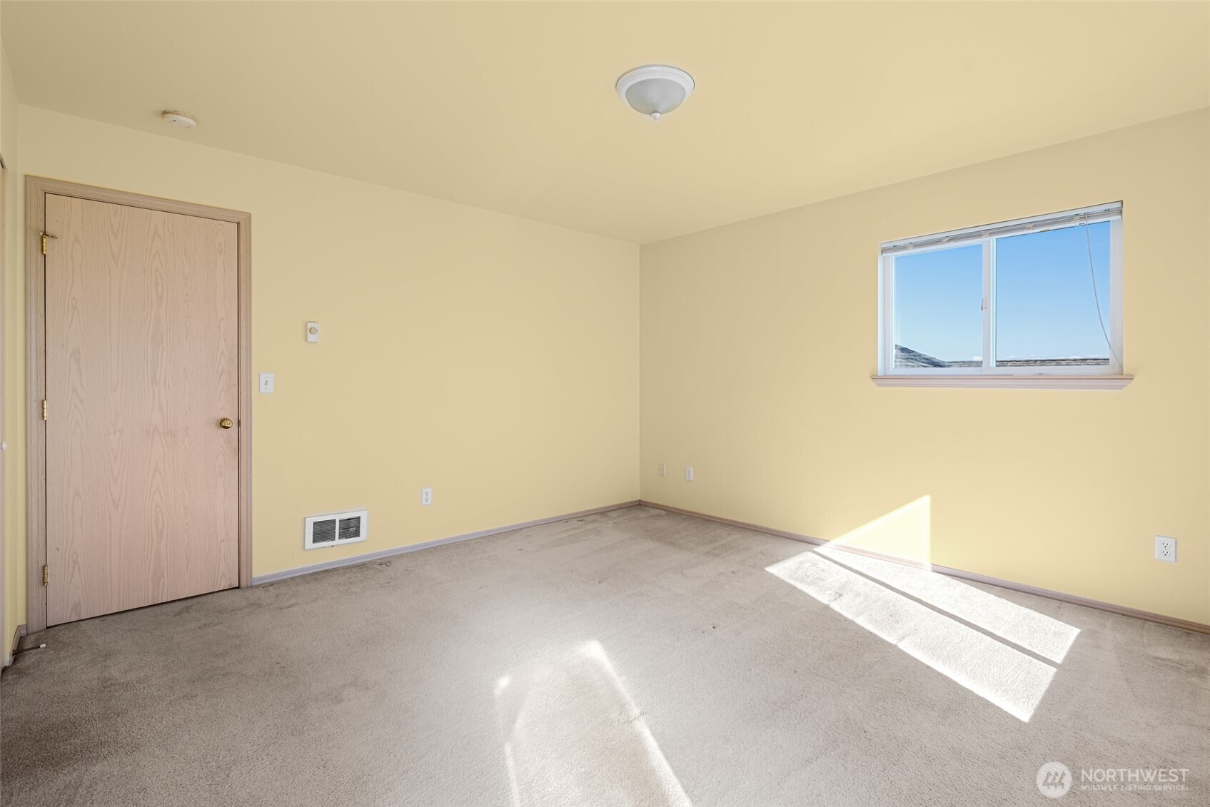 1316 Primrose Way Property Photo 24