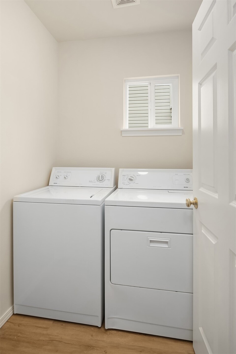 523 Redmond Place Property Photo 17