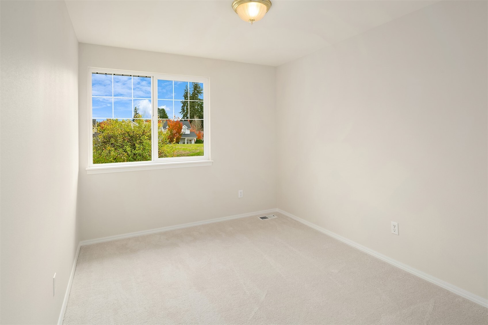 523 Redmond Place Property Photo 26