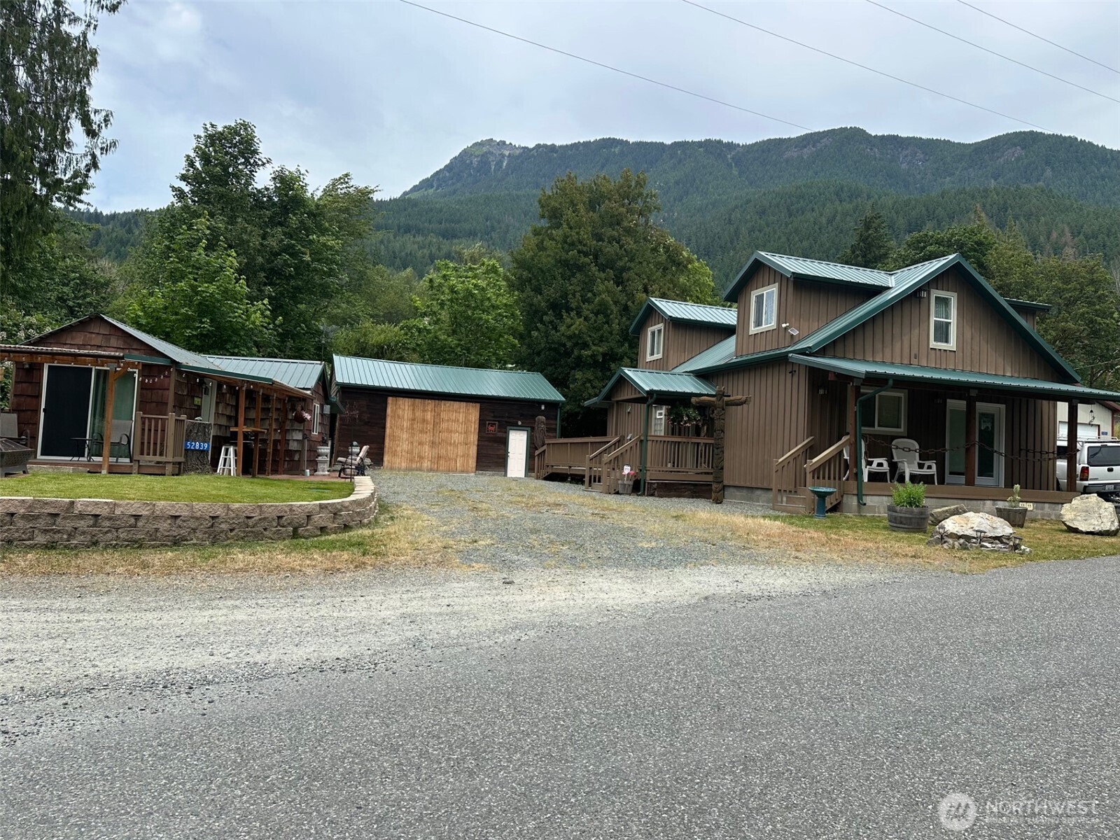 52839 Railroad Avenue Property Photo 1