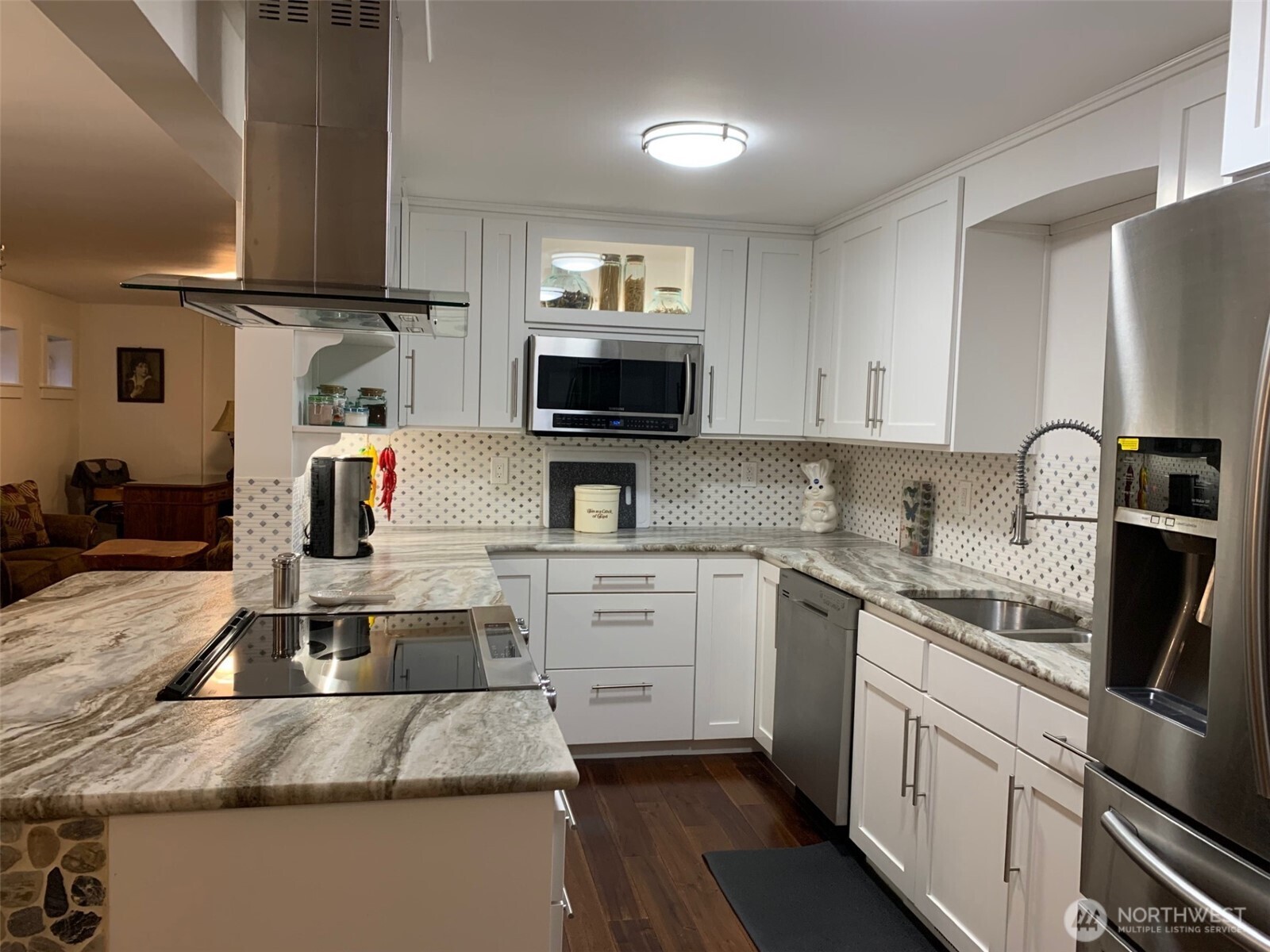 52839 Railroad Avenue Property Photo 5