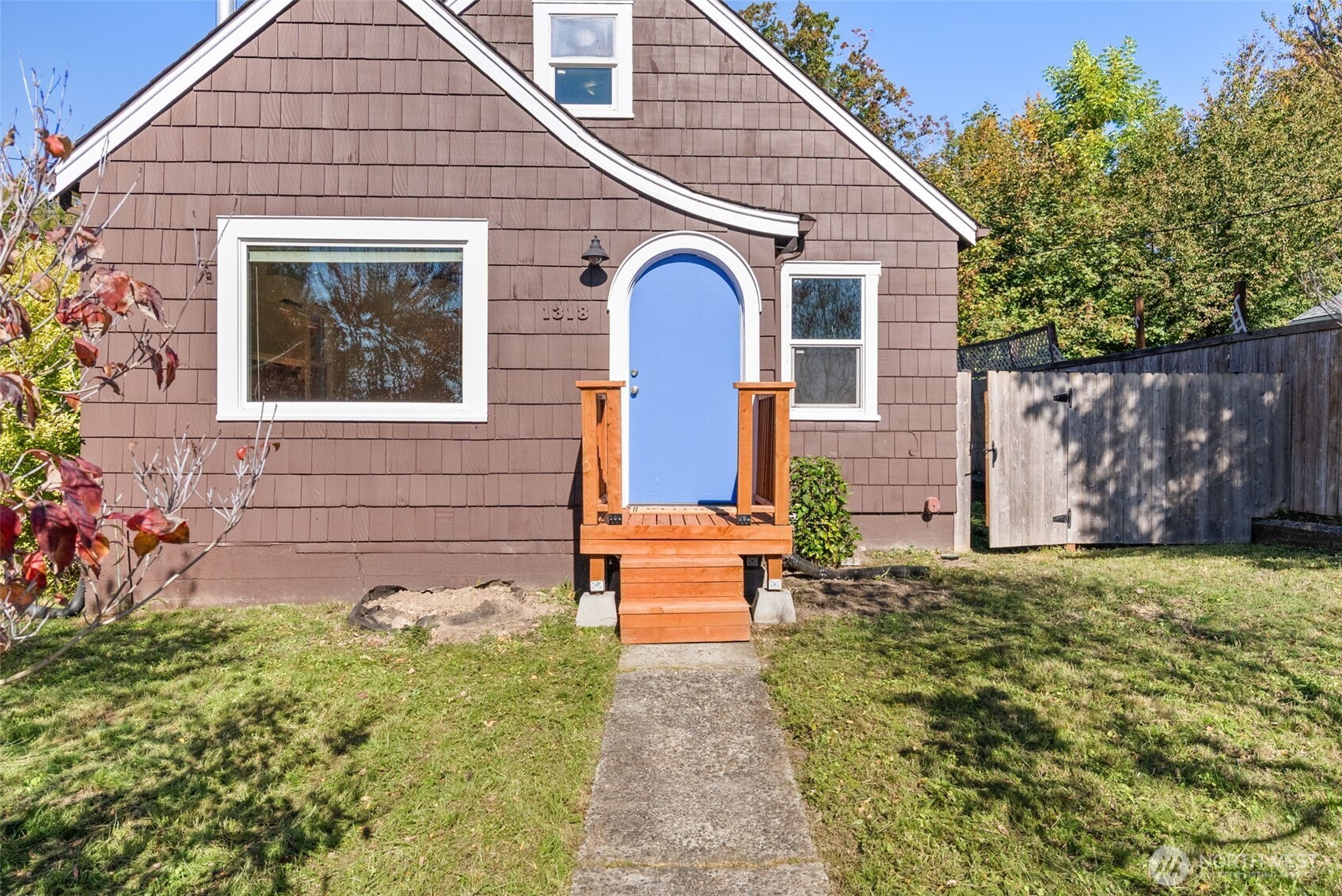 1318 7th Avenue Property Photo 2
