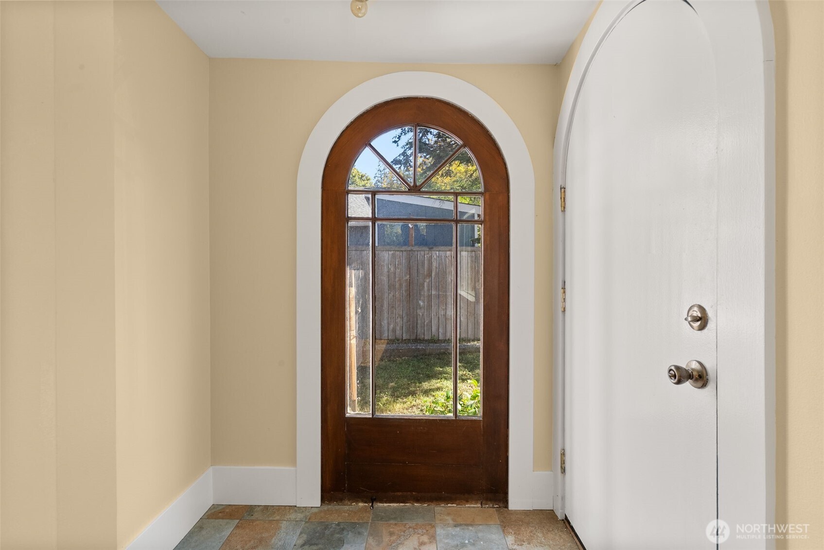 1318 7th Avenue Property Photo 3