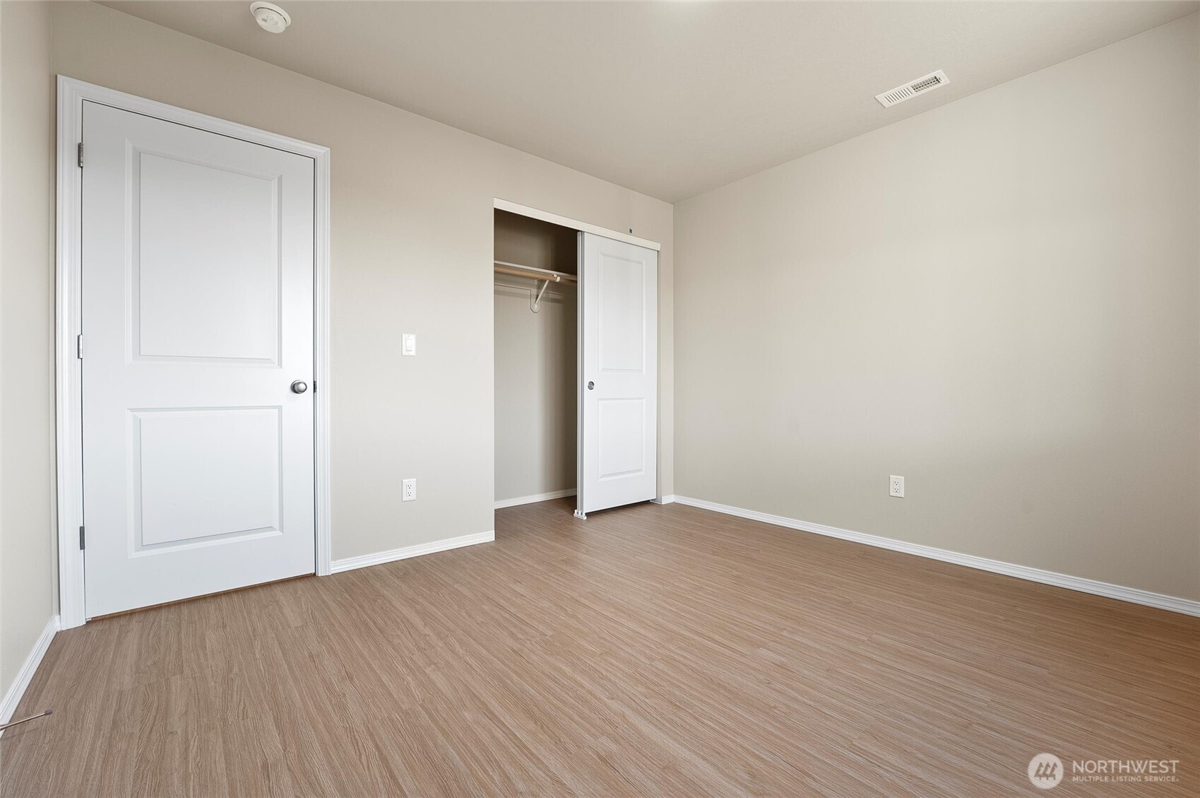 219 Poplar Street Property Photo 18