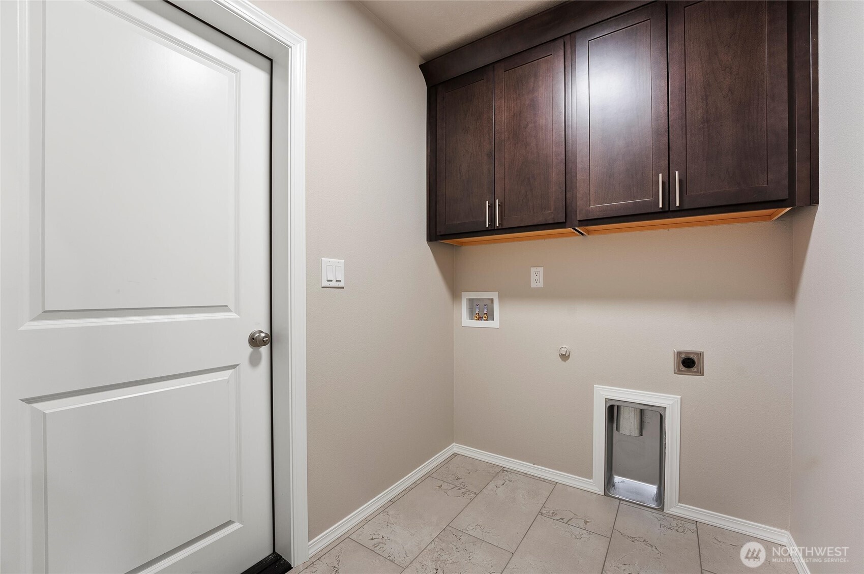 219 Poplar Street Property Photo 23