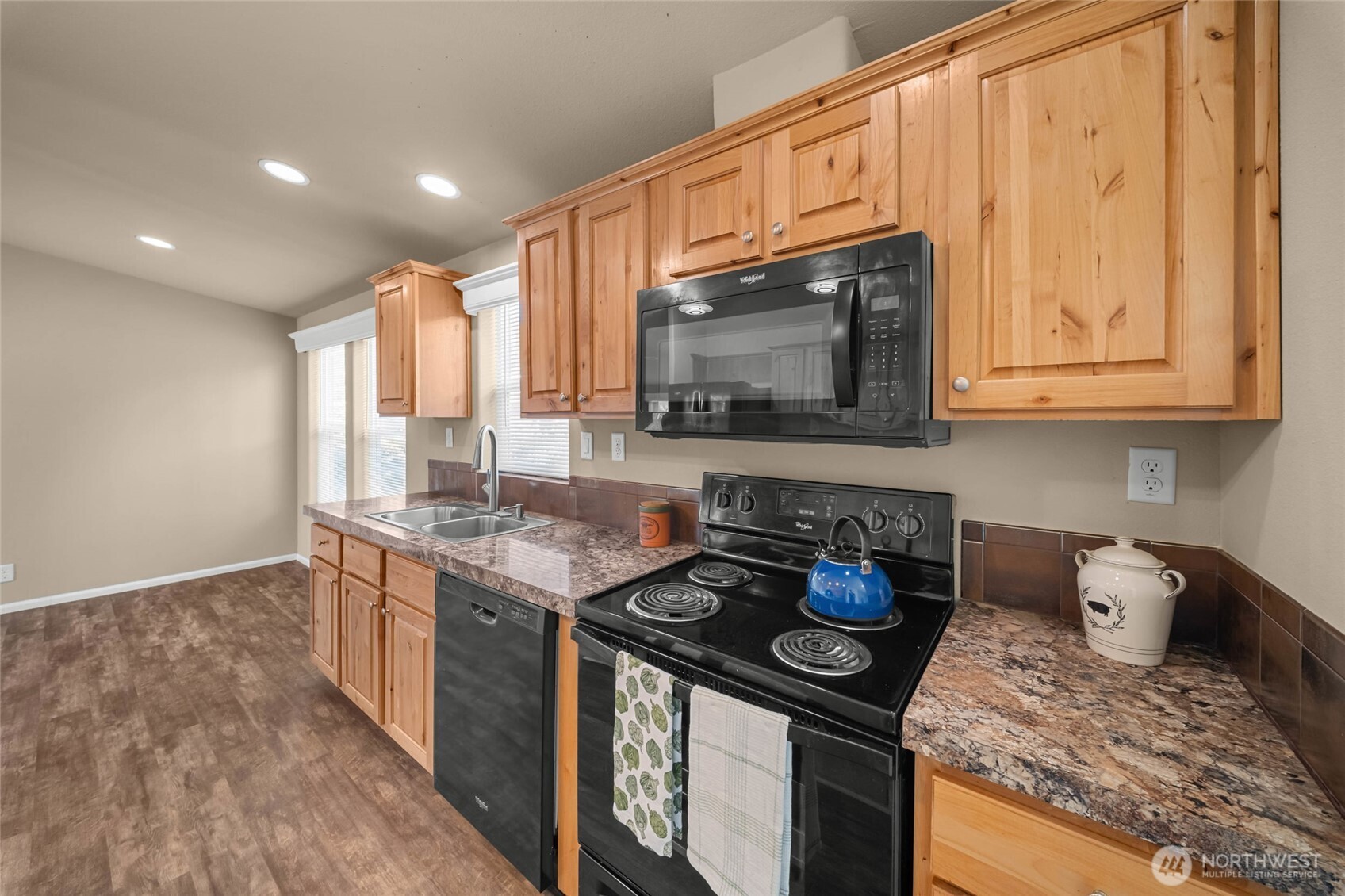 3516 Meadowbrook Lane Property Photo 8