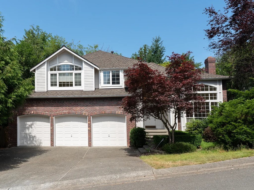 16410 Se 56th Place Property Photo 1