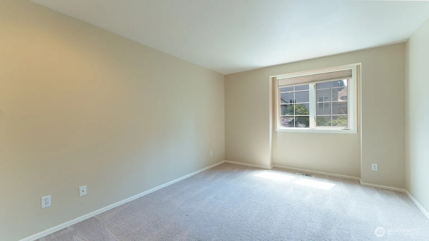 16410 Se 56th Place Property Photo 16
