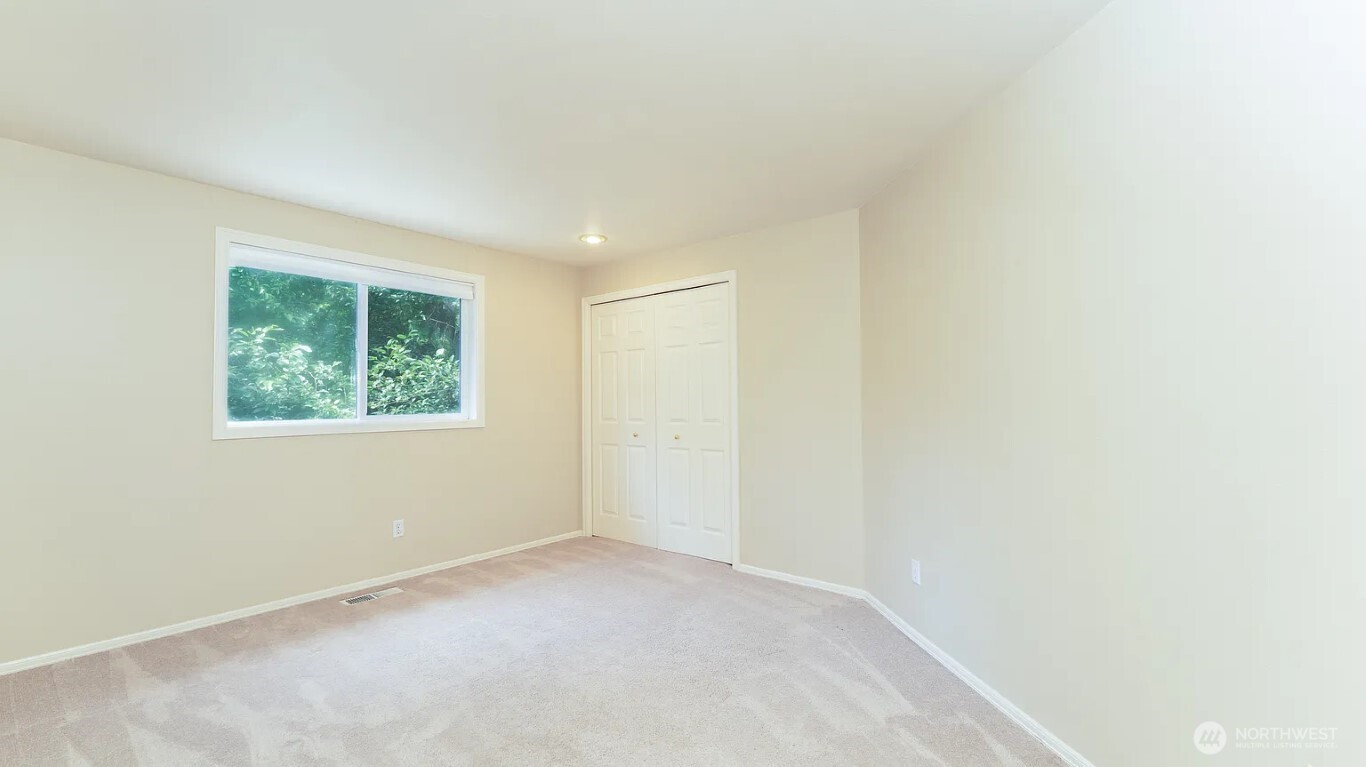 16410 Se 56th Place Property Photo 17