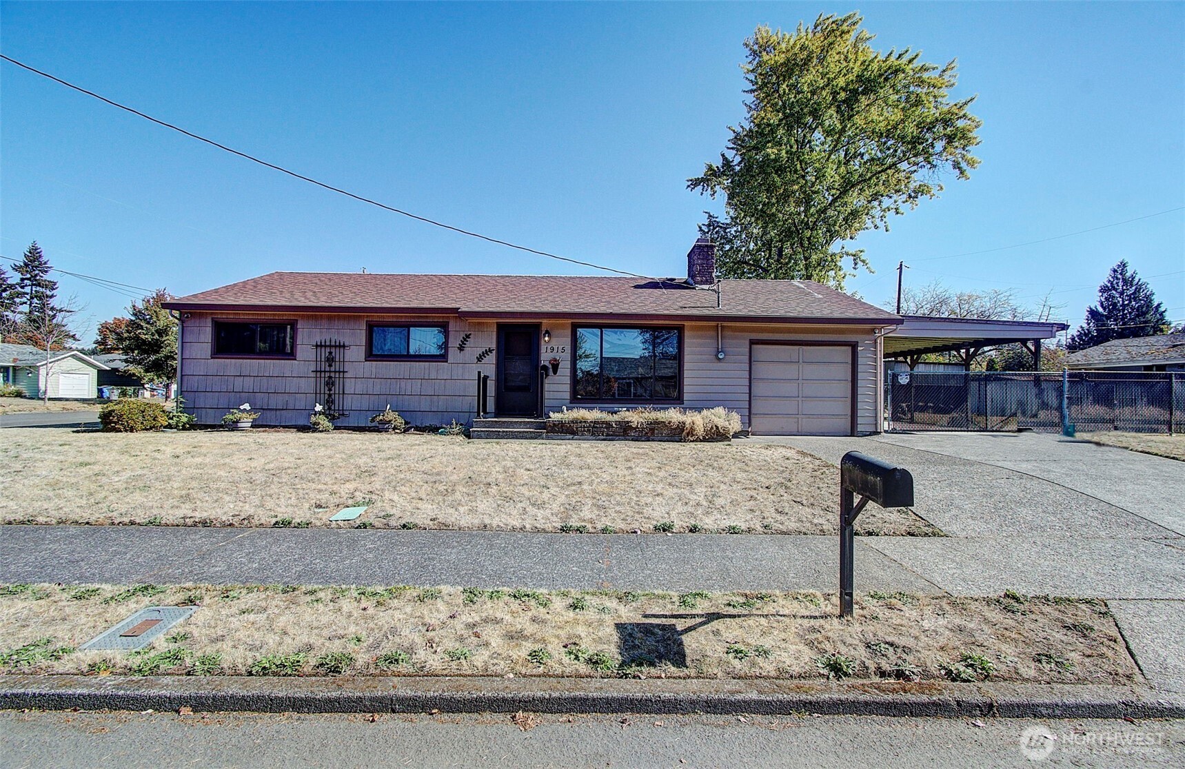 1915 General Anderson Avenue Property Photo 1