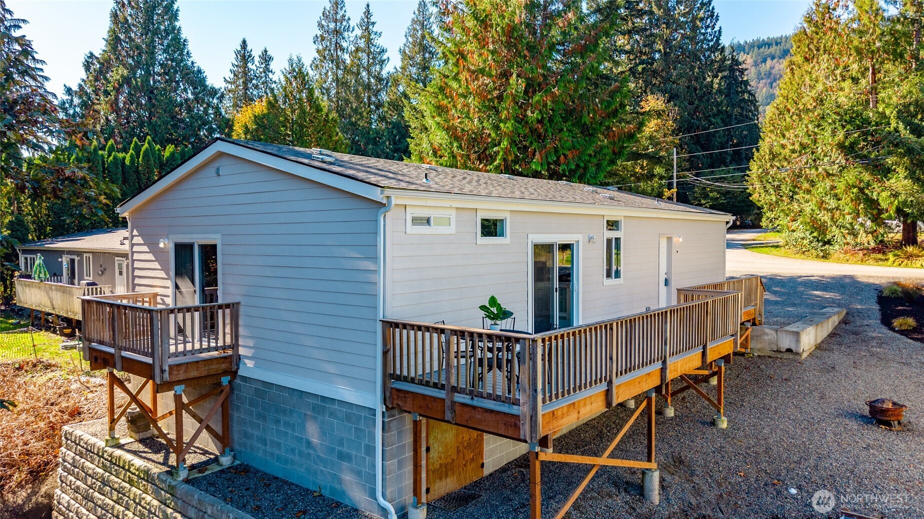 480 Fir Lane Property Photo 1