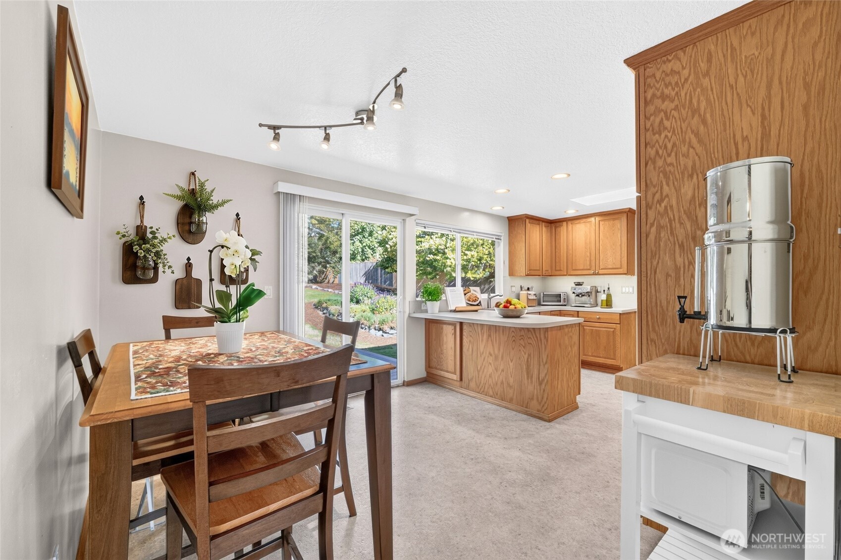 1723 172nd Street Property Photo 6