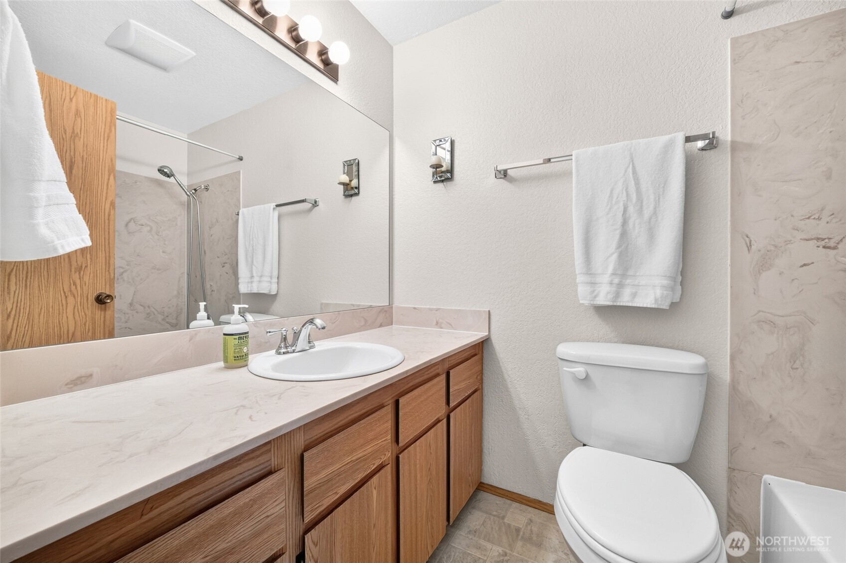 1723 172nd Street Property Photo 16
