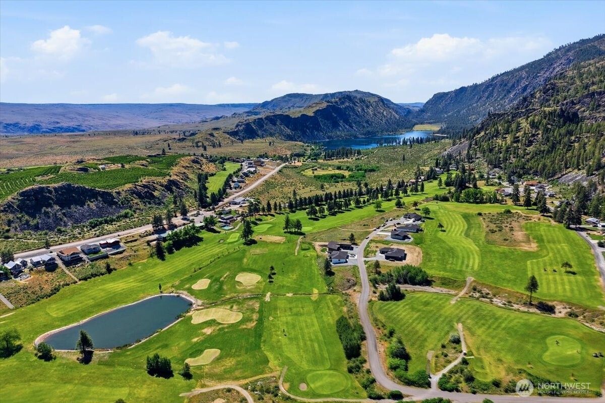 55 Long Drive Property Photo 6