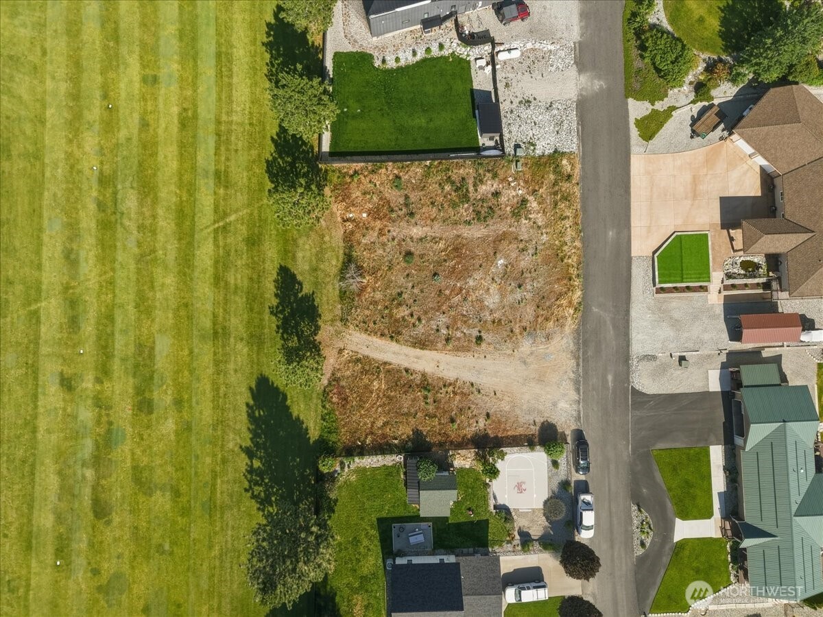 55 Long Drive Property Photo 13