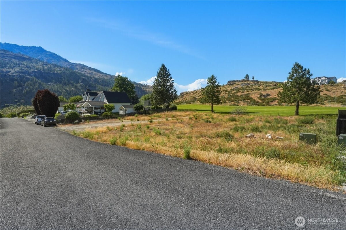 55 Long Drive Property Photo 26