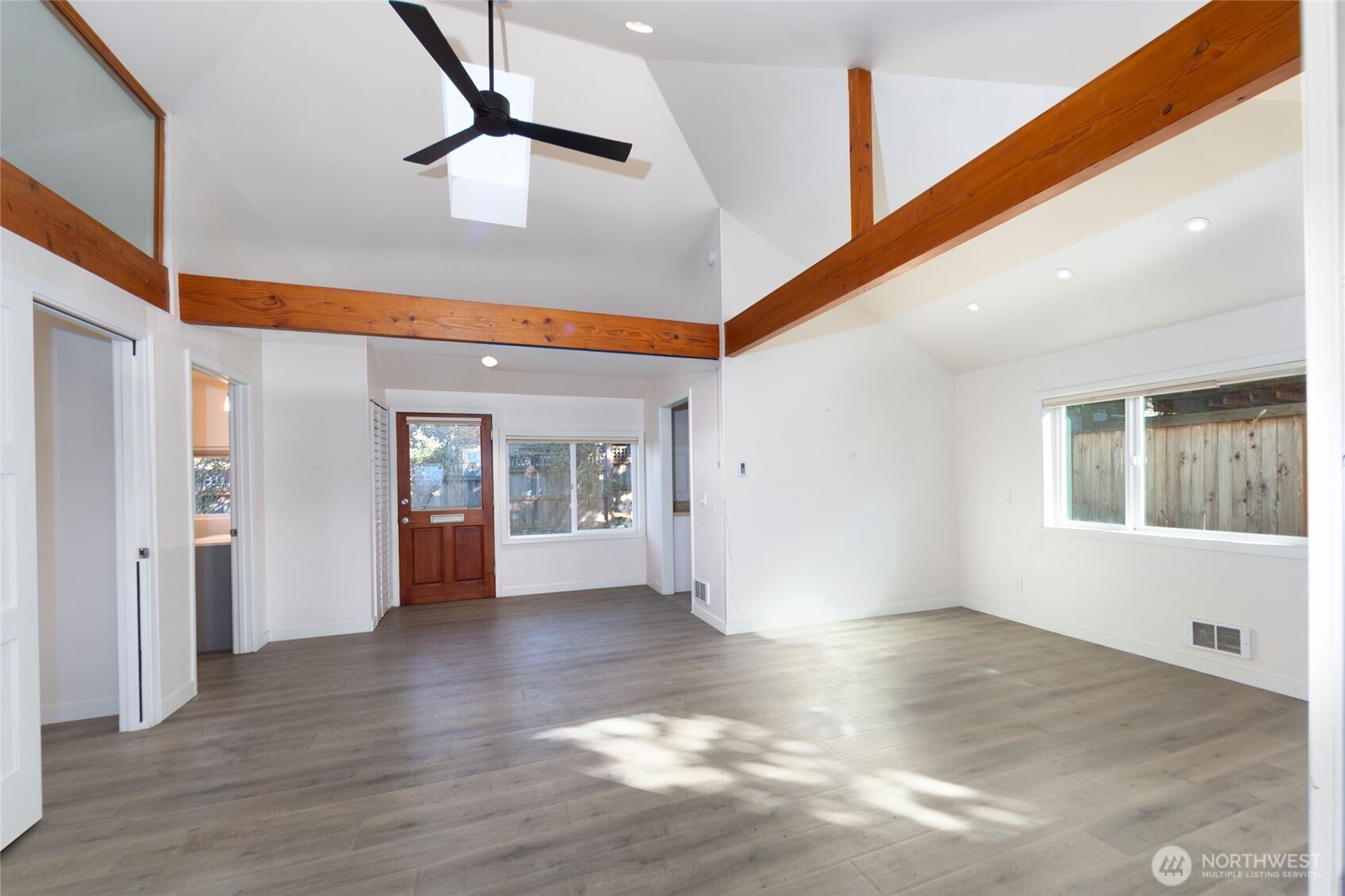 520 Guard Street Property Photo 8