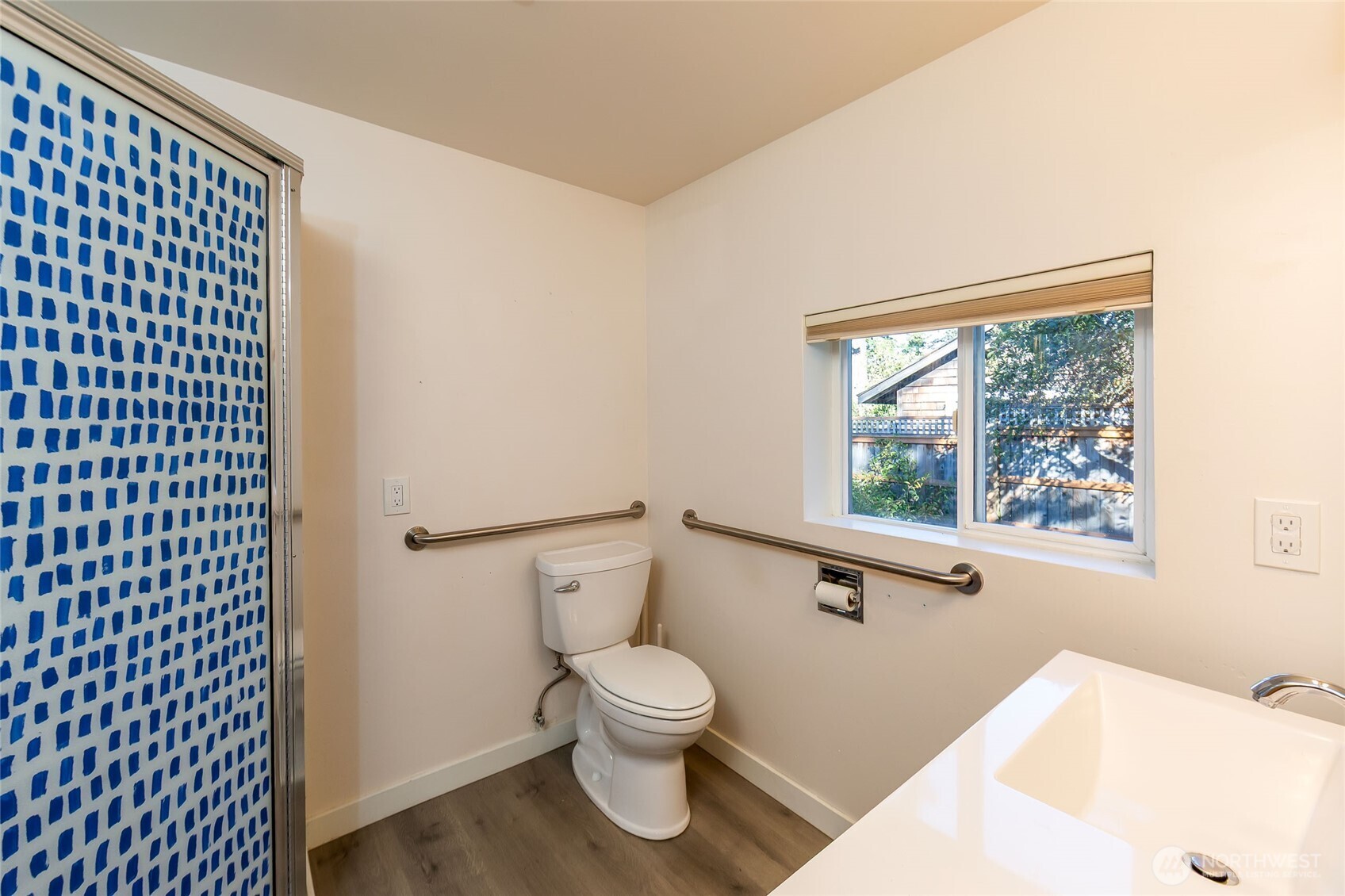 520 Guard Street Property Photo 15