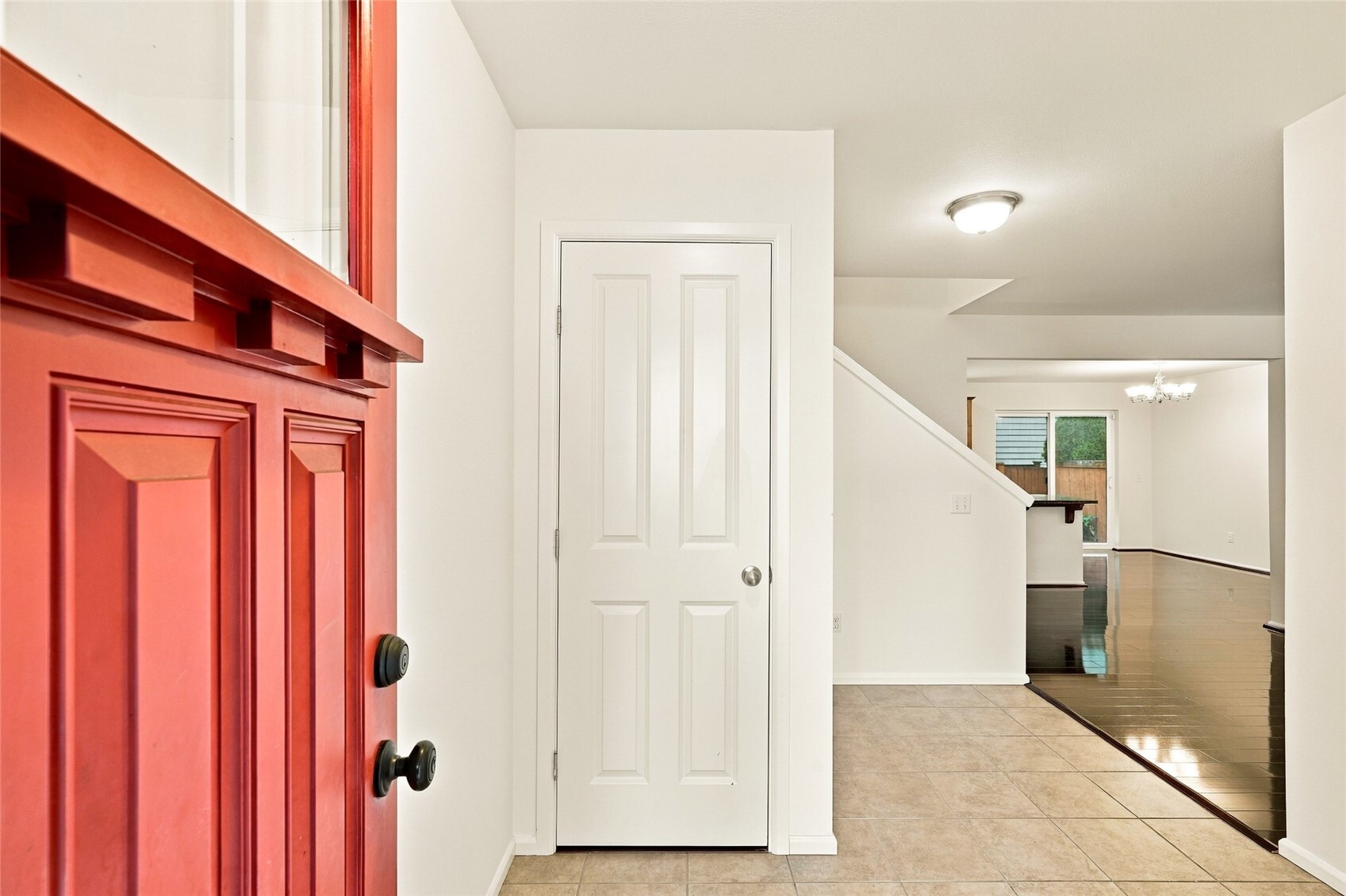 19423 Meridian Place Property Photo 4