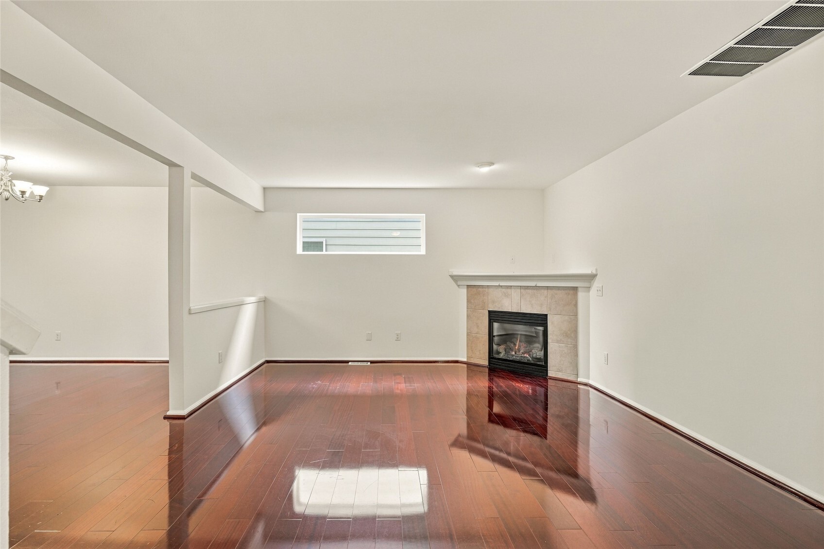 19423 Meridian Place Property Photo 6