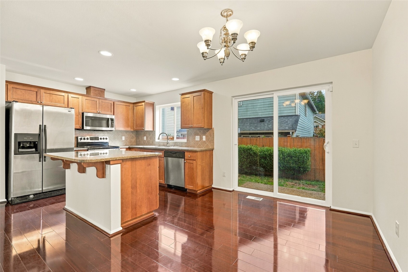 19423 Meridian Place Property Photo 16