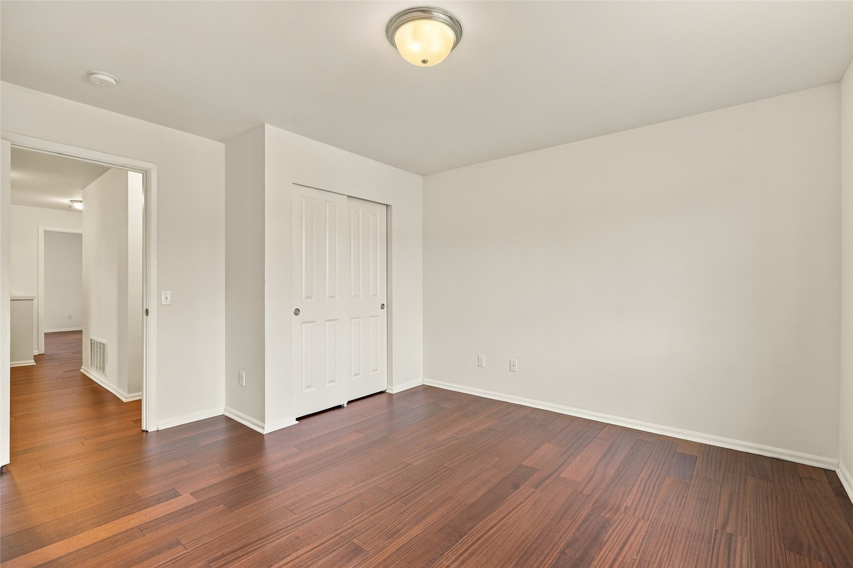 19423 Meridian Place Property Photo 28