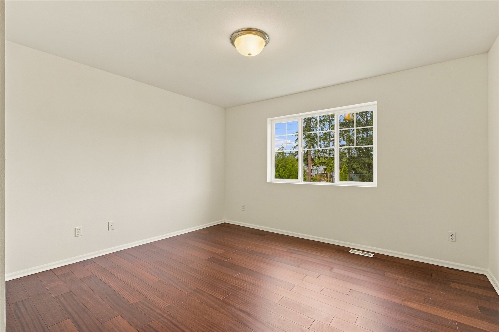 19423 Meridian Place Property Photo 30