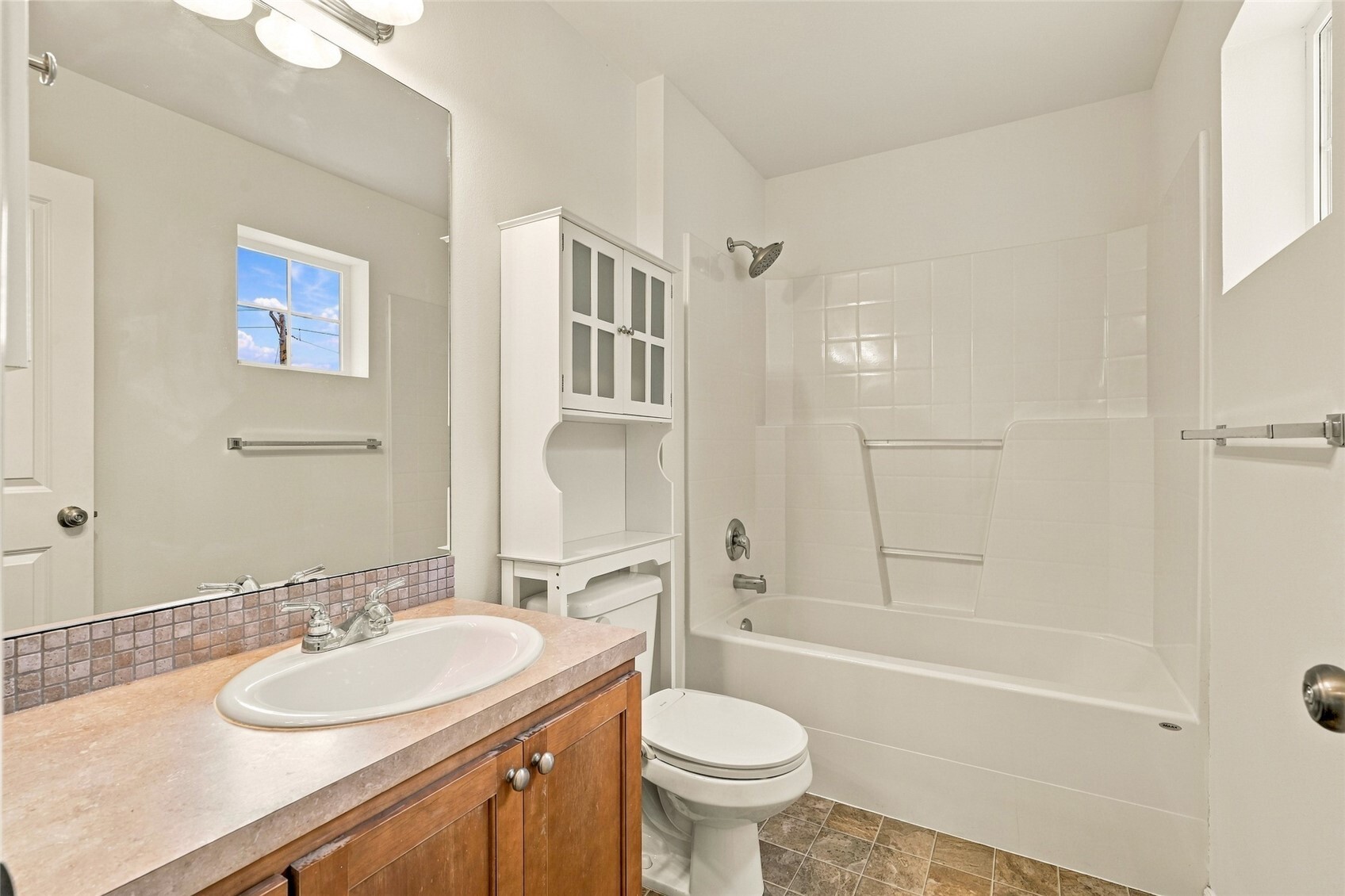 19423 Meridian Place Property Photo 32