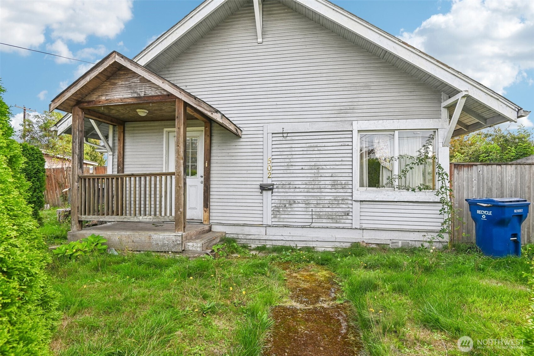 502 8th Street Property Photo 1