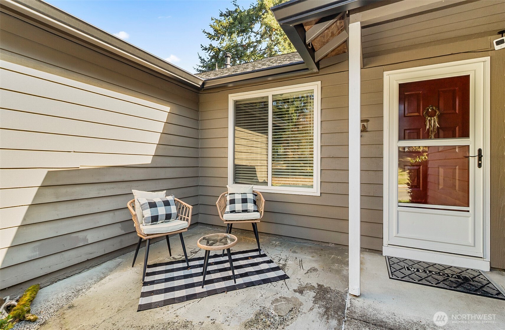 6024 145th Street Property Photo 4
