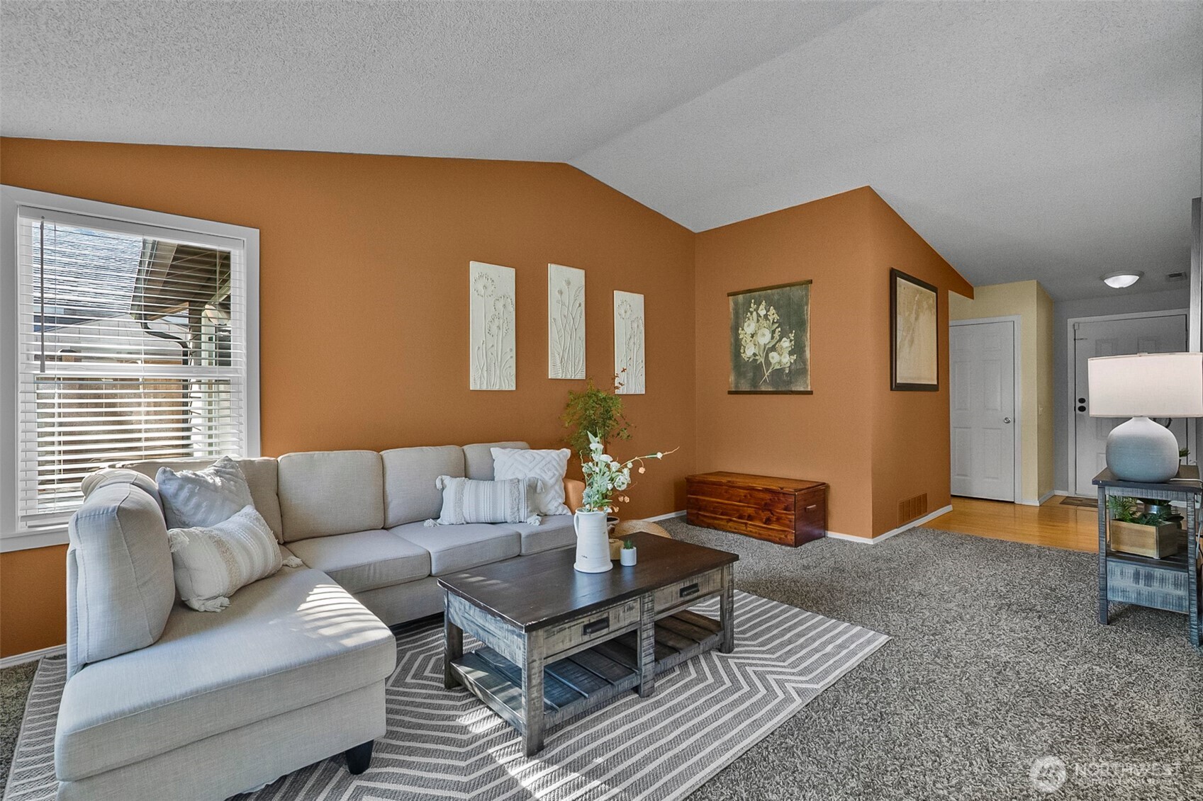 6024 145th Street Property Photo 6