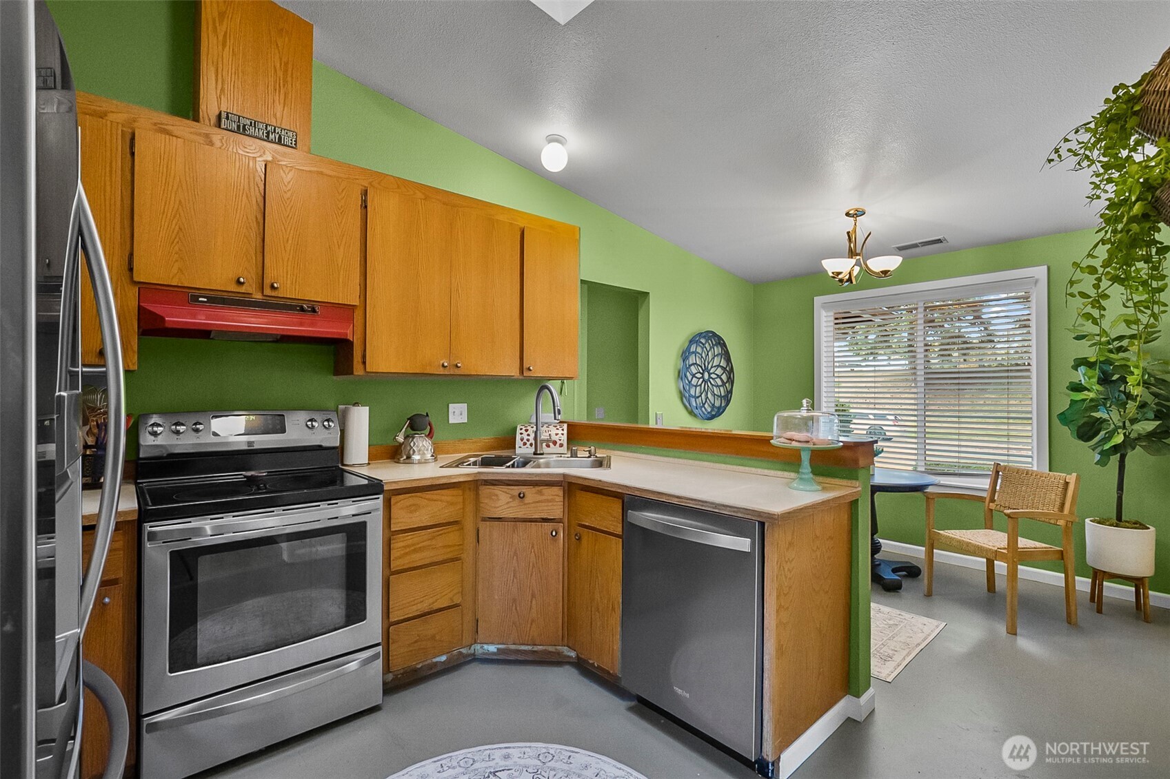 6024 145th Street Property Photo 16