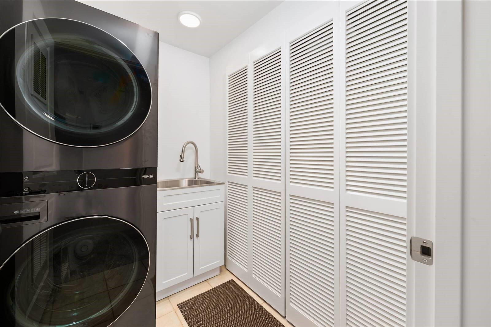 5304 Lake Washington Boulevard H Property Photo 14