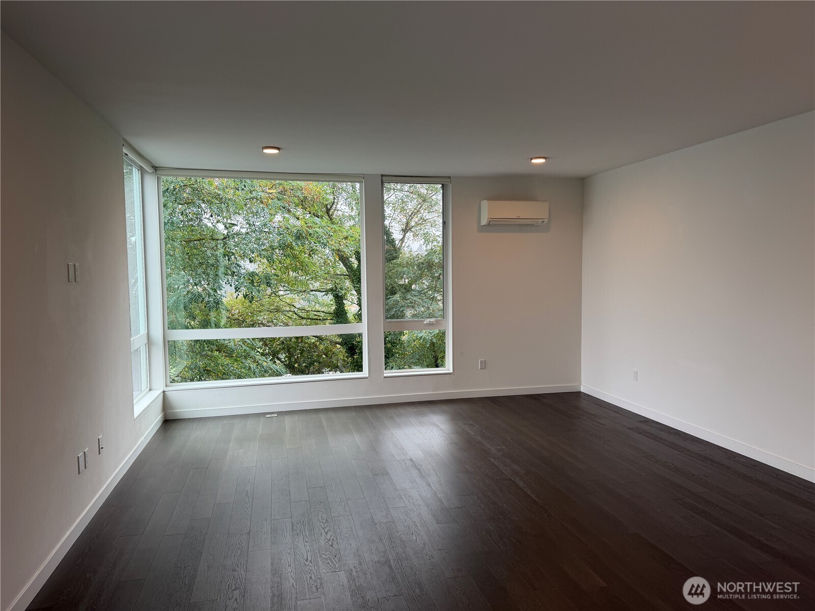 2573 13th Avenue Property Photo 13