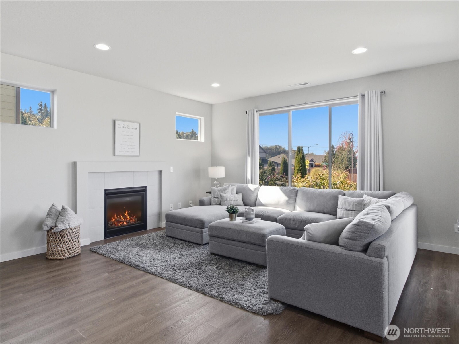 471 Partlon Street Property Photo 11