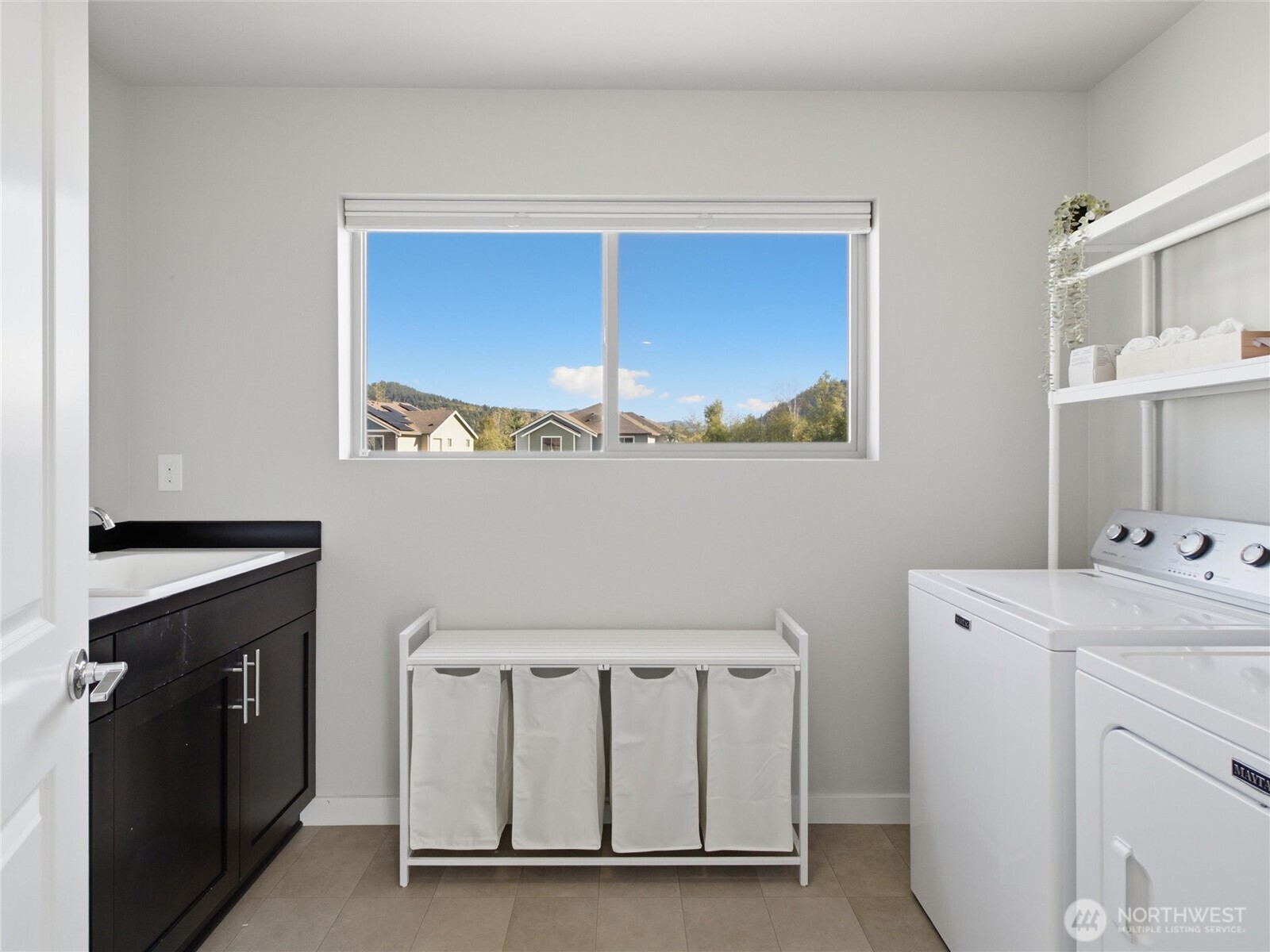 471 Partlon Street Property Photo 30