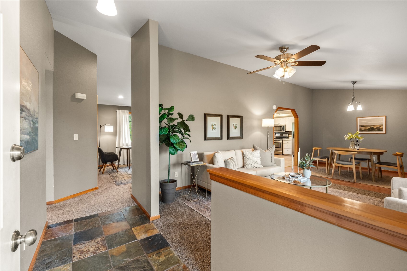 503 Shuksan Way Property Photo 5